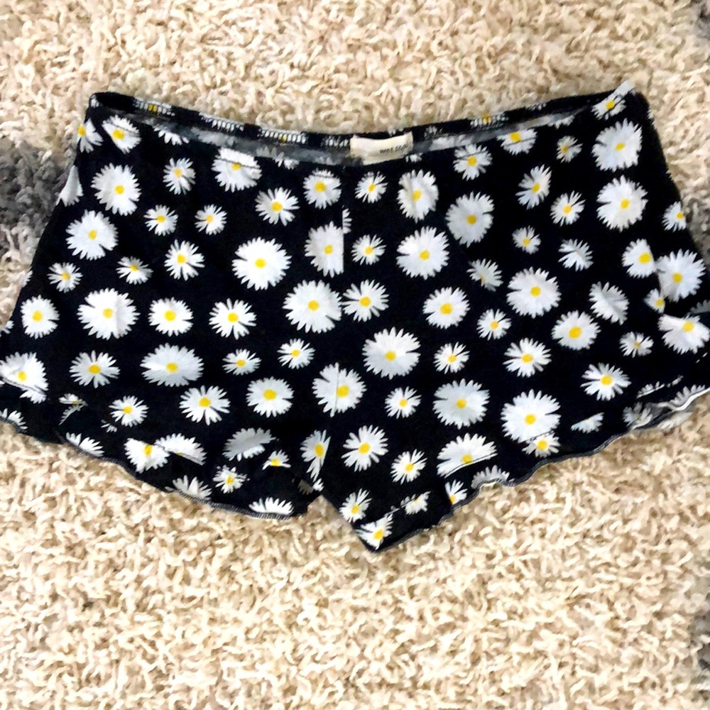 Floral Printed Women’s Shorts
